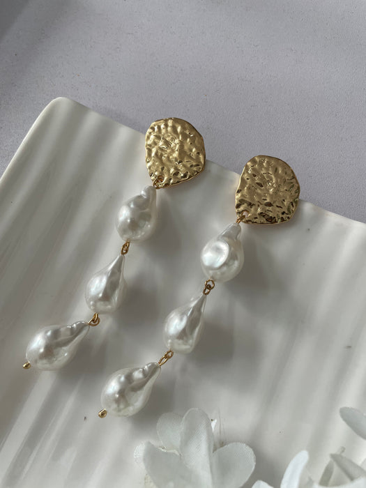 Regal Pearl Earrings