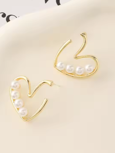 Date Night Heart Pearl Earrings