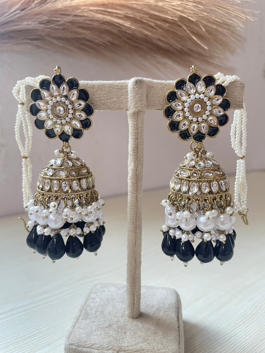 Amaira Pearl Jhumka