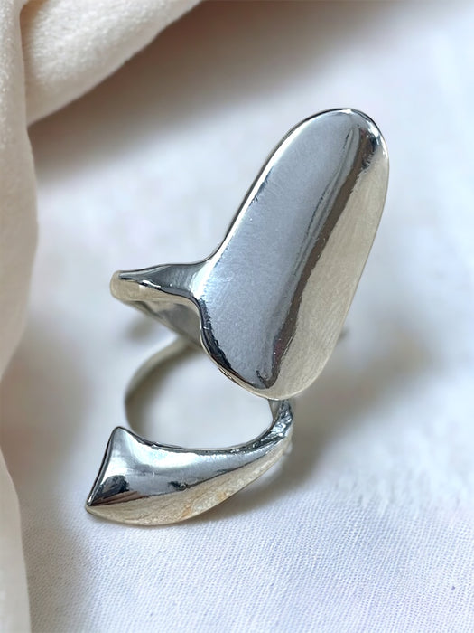 Bombshell Nail Ring Silver