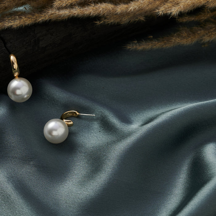 Aesthete Pearl Earrings