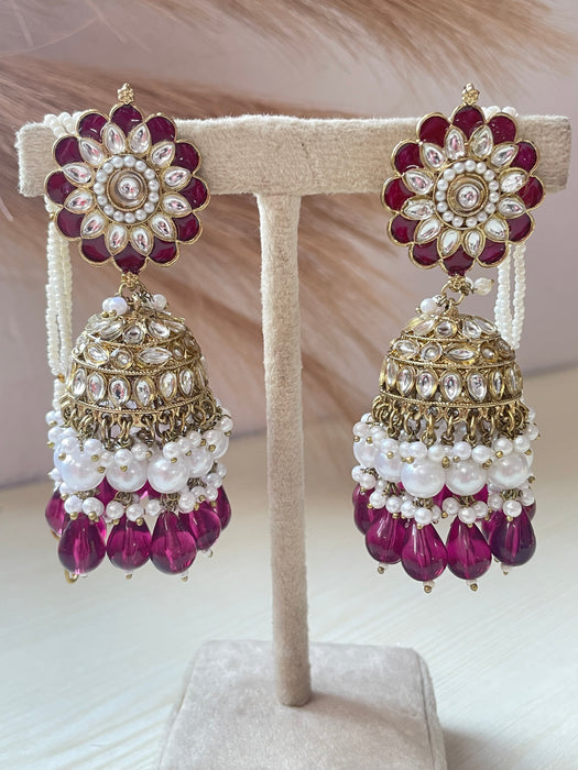 Amaira Pearl Jhumka