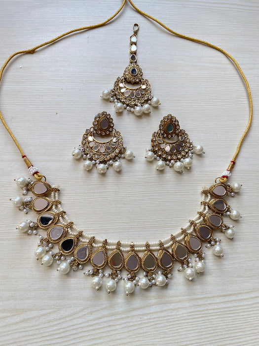 Sharvari Mirror Necklace Set