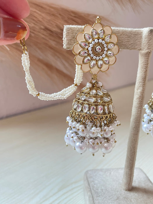 Amaira Pearl Jhumka