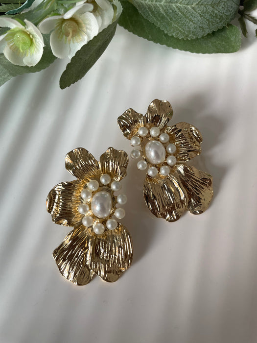 Florina Pearl Earrings