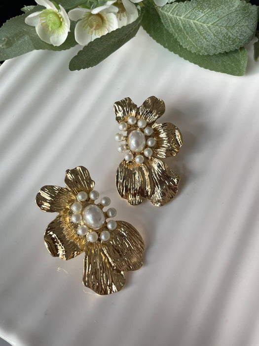 Florina Pearl Earrings