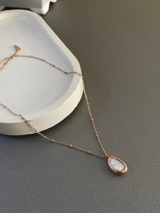 Dainty Droplet Chain