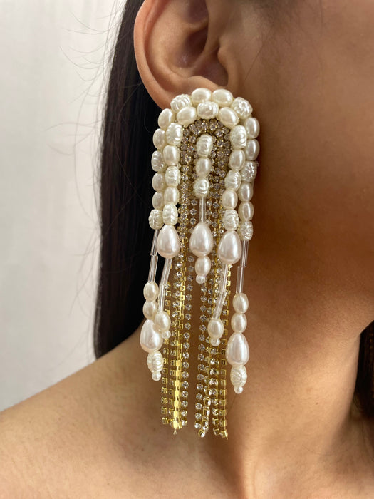 Majestically Pearl Drop Earrings
