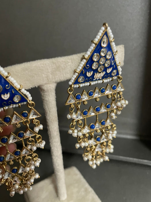 Nainika Kundan Earrings