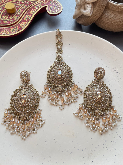 Maharani Earrings Mangtika Set