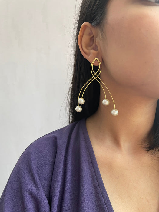 Golden Wave Pearl Earrings