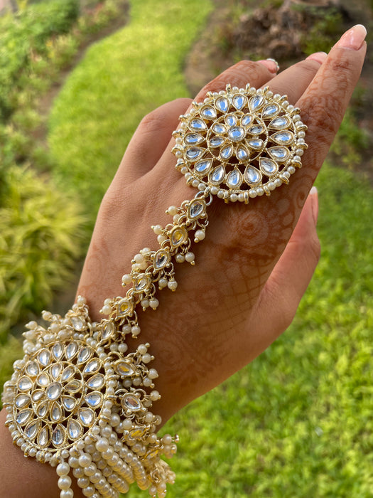 Rohini Kundan Ring Bracelet