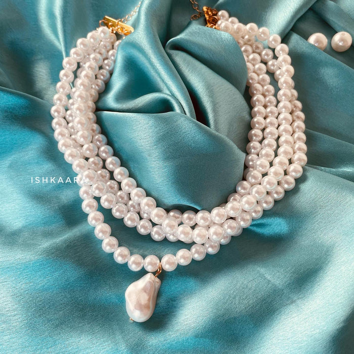 Alaara Pearl Necklace