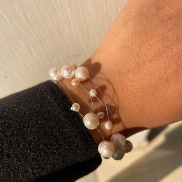 Neyara Pearl Bracelet