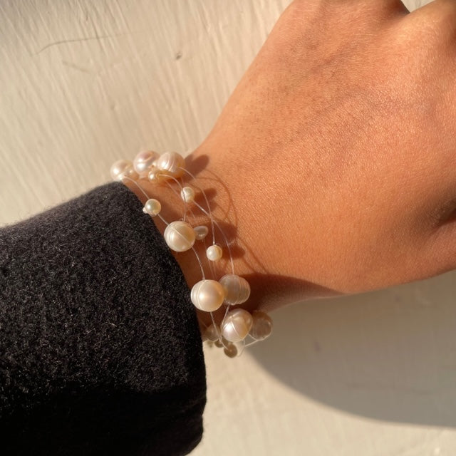 Neyara Pearl Bracelet