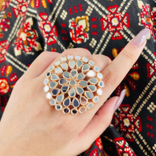 Triveni Mirror Ring