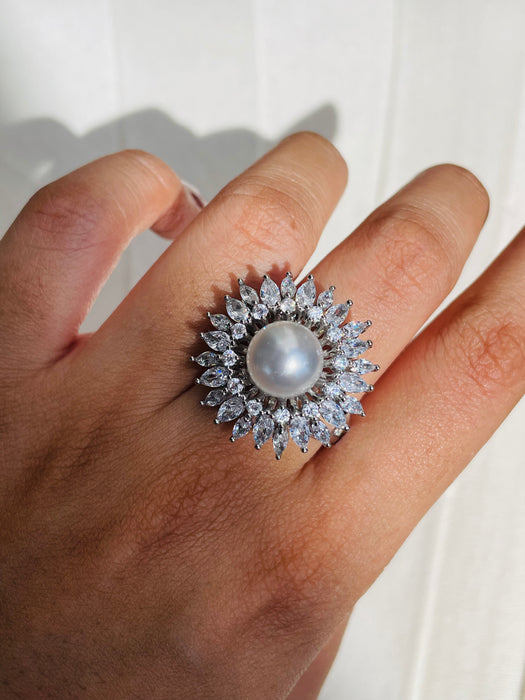 Sweet Pearl Snowflake Ring